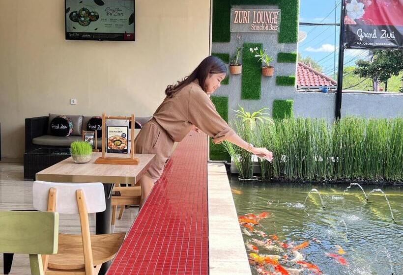 호텔 Grand Zuri Malioboro