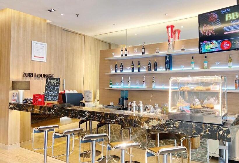 호텔 Grand Zuri Malioboro