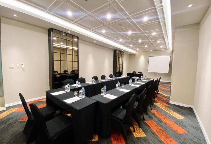 호텔 Grand Zuri Malioboro