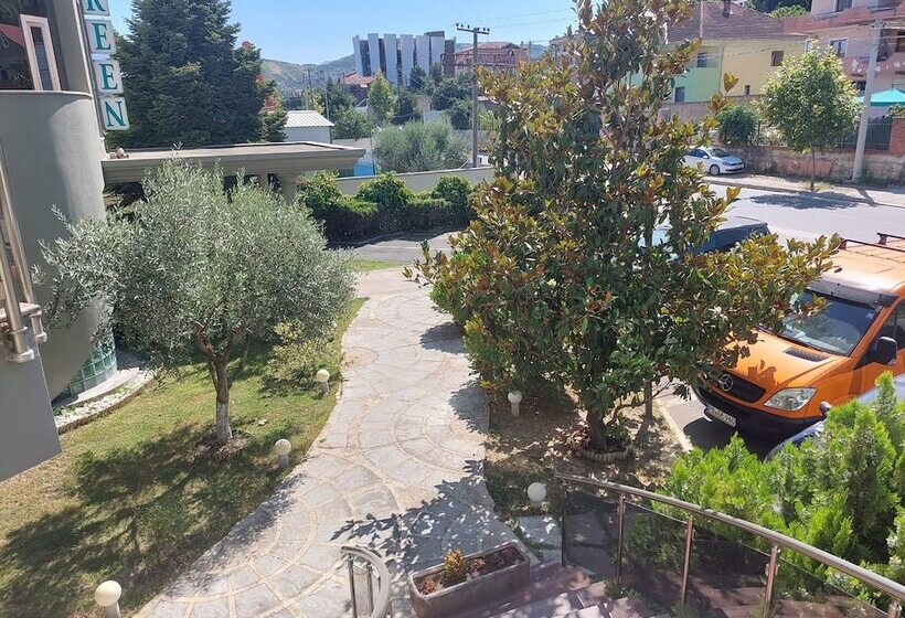 בית מלון כפרי Green