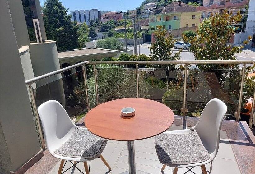 בית מלון כפרי Green