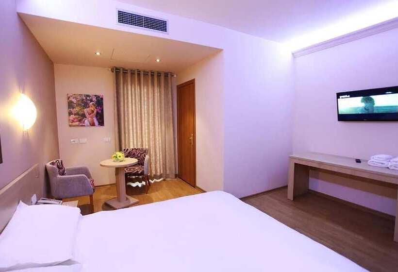 בית מלון כפרי Green