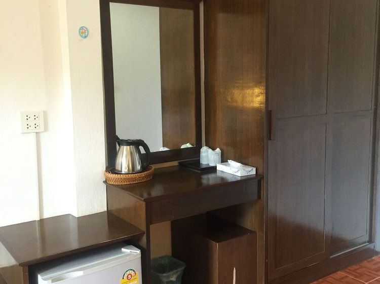 호텔 Hana Lanta Resort