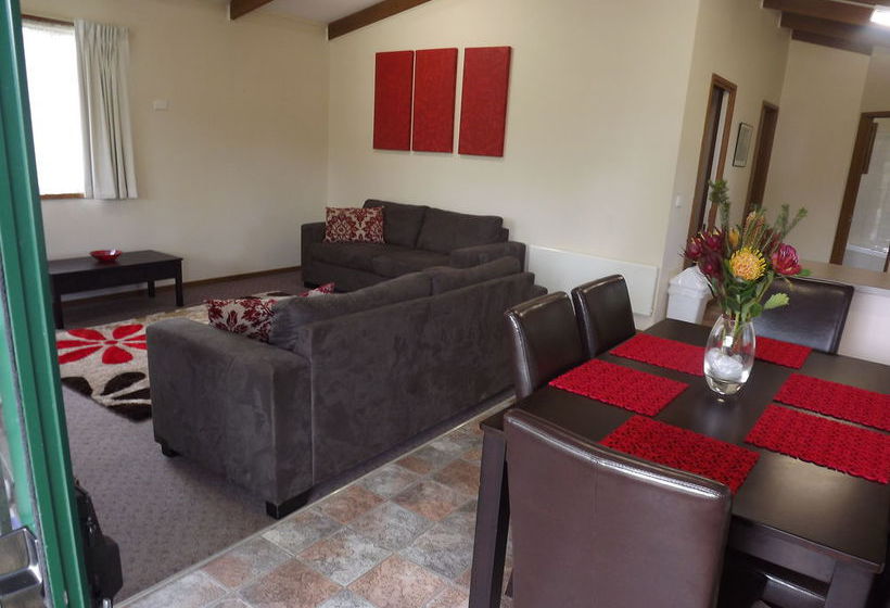 בית מלון כפרי High Country Holiday Park