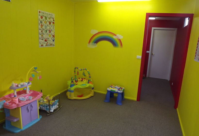 בית מלון כפרי High Country Holiday Park