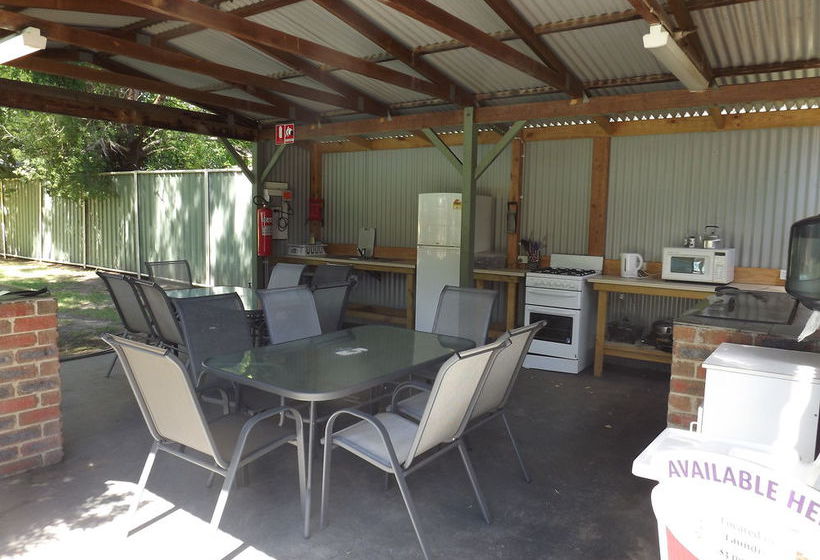 בית מלון כפרי High Country Holiday Park