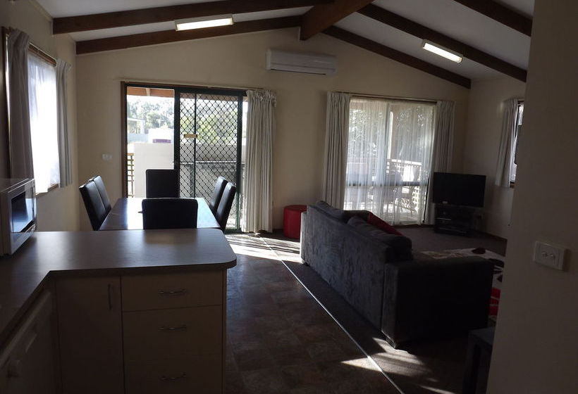 בית מלון כפרי High Country Holiday Park