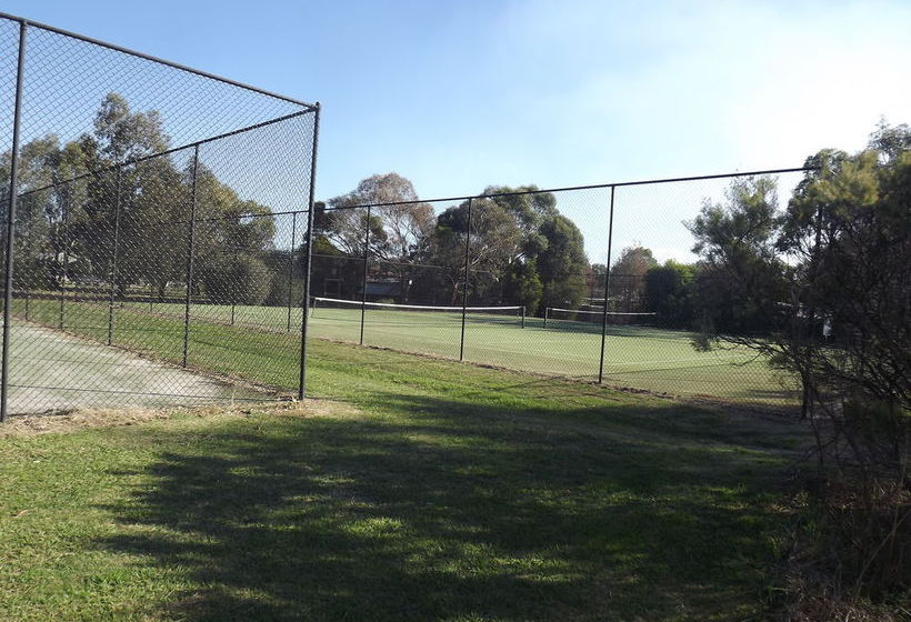 בית מלון כפרי High Country Holiday Park