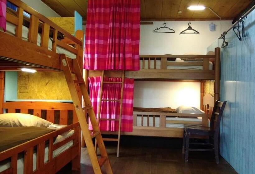 호텔 Holiday House Ryukyu An Music Hostel