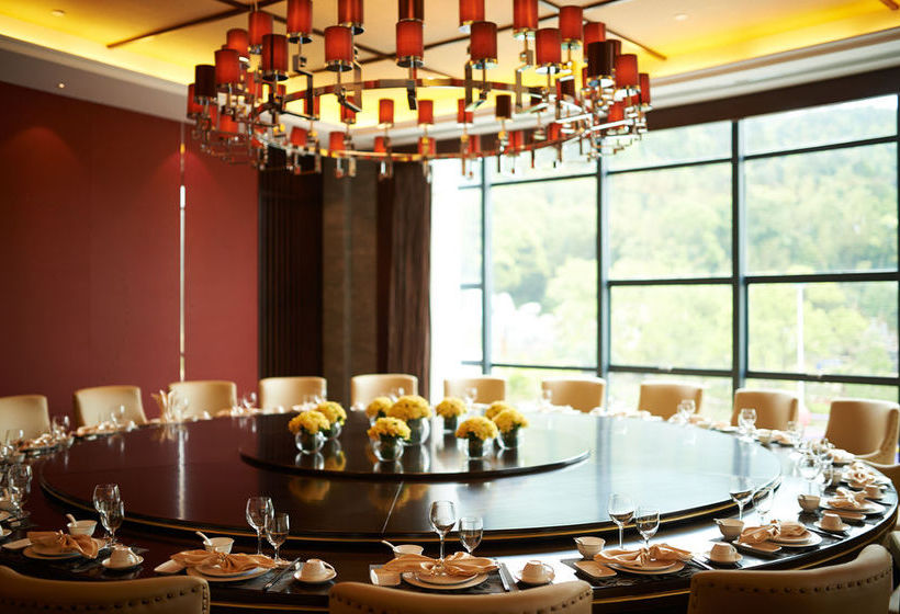 בית מלון כפרי Howard Johnson Hot Spring Resort Wugongshan