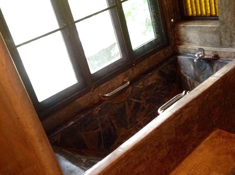 ホテル La Bhu Salah