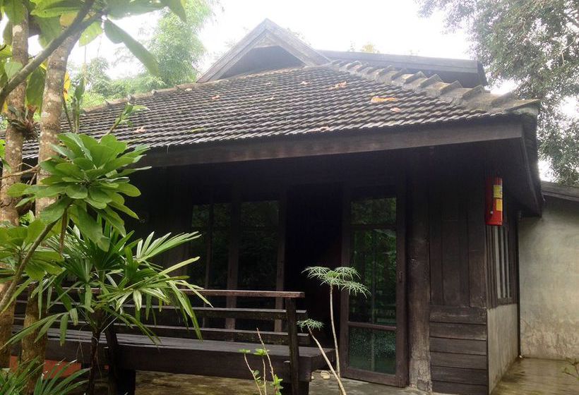 ホテル La Bhu Salah