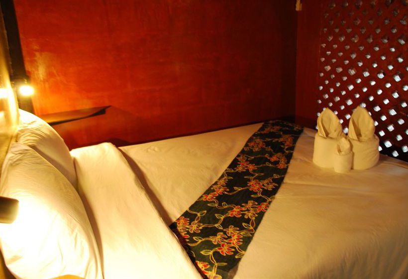 ホテル La Bhu Salah