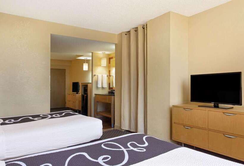 בית מלון כפרי La Quinta Inn & Suites By Wyndham Sunrise