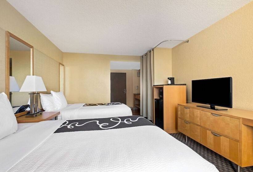 בית מלון כפרי La Quinta Inn & Suites By Wyndham Sunrise