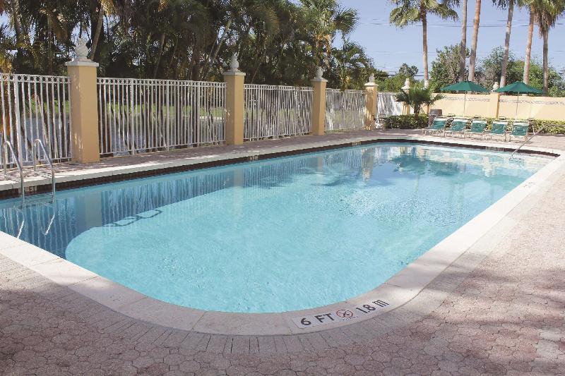 בית מלון כפרי La Quinta Inn & Suites By Wyndham Sunrise