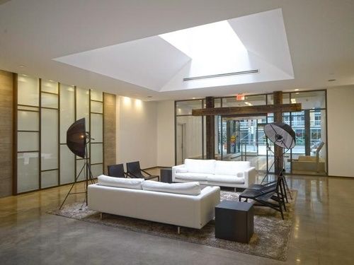 Отель Life Suites - King West Loft