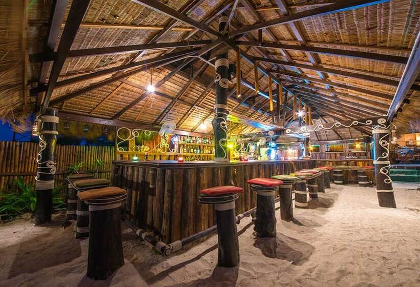 فندق Lipe Beach Resort