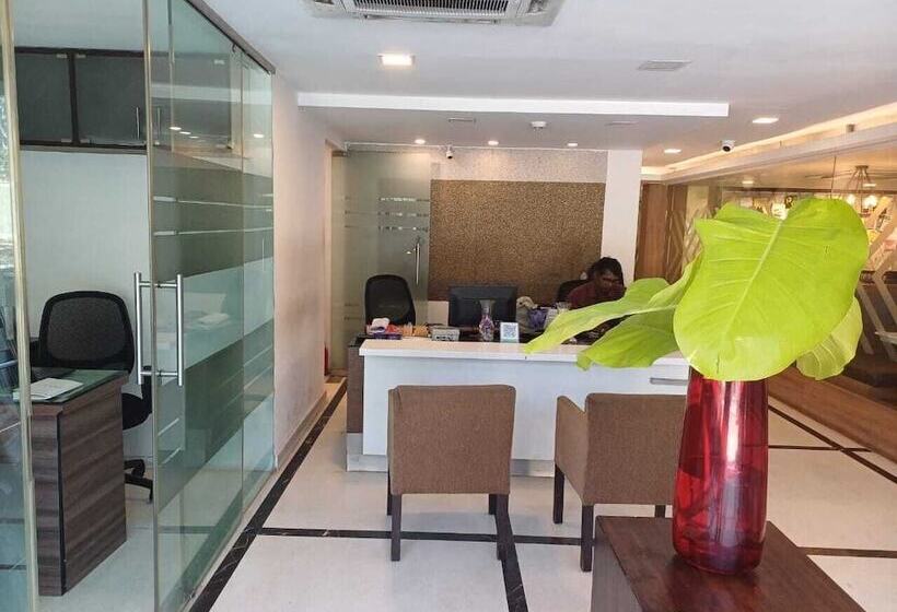 בית מלון כפרי Marina Inn Egmore Chennai