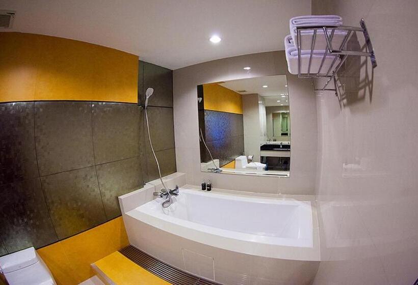 هتل Markland Beach View