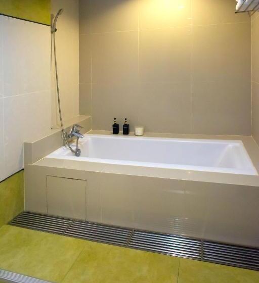 هتل Markland Beach View