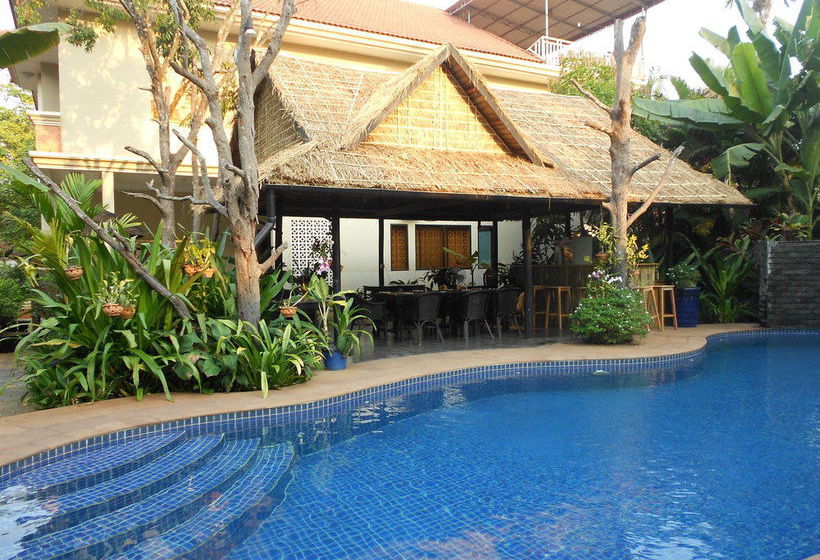 ホテル Mayfair Boutique Angkor Villa