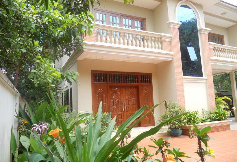ホテル Mayfair Boutique Angkor Villa