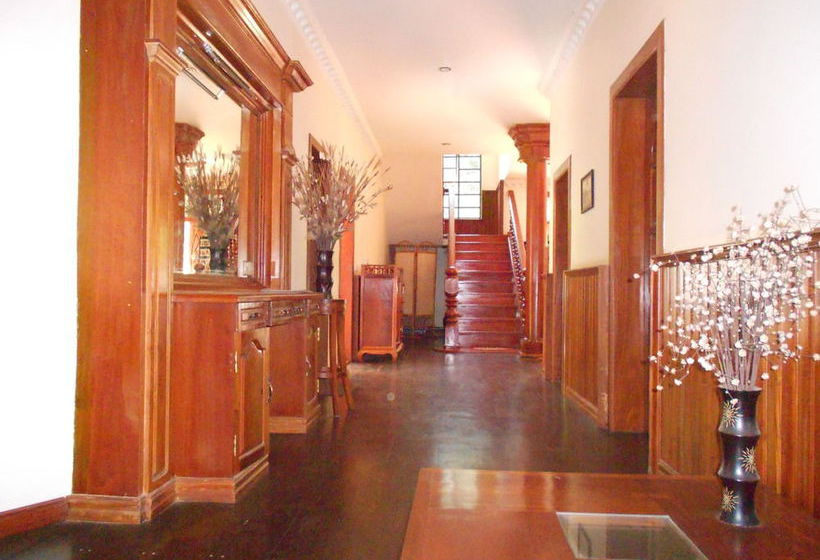 ホテル Mayfair Boutique Angkor Villa