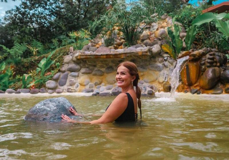 Miradas Arenal Hotel & Hotsprings