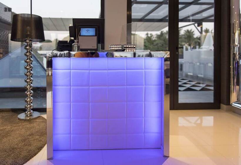 בית מלון כפרי Nacala Plaza Business Design