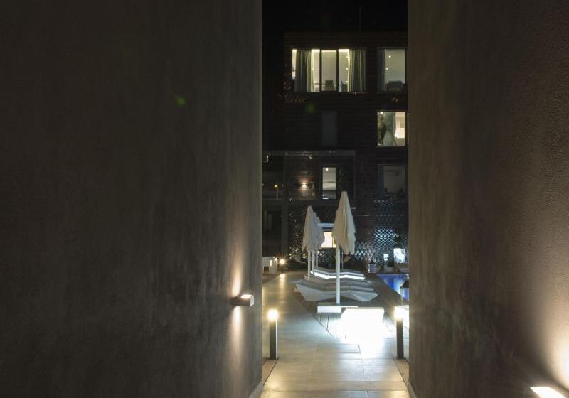 בית מלון כפרי Nacala Plaza Business Design