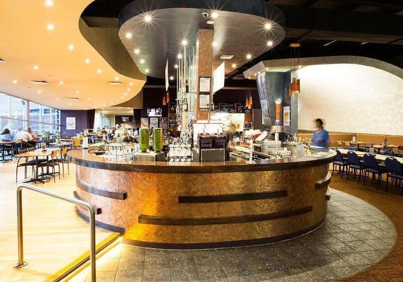 בית מלון כפרי Nightcap At Sandown Park