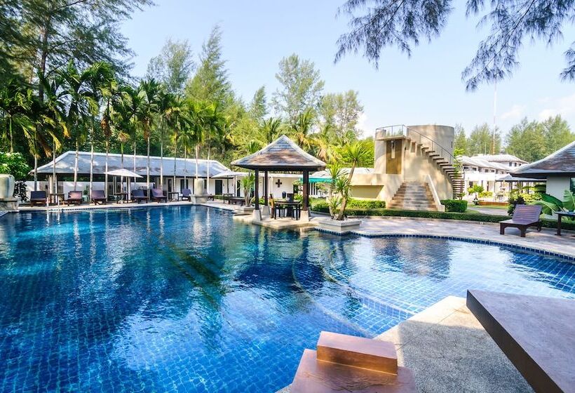 هتل Ocean Breeze Residence