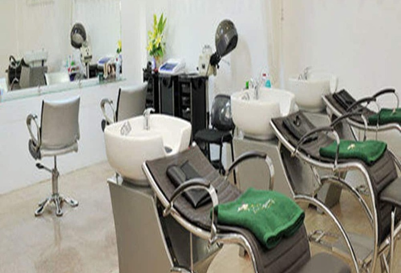 هتل Palm Spring Resort & Spa