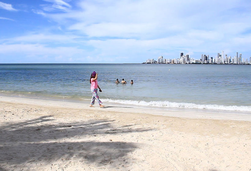 ホテル Palmarito Beach