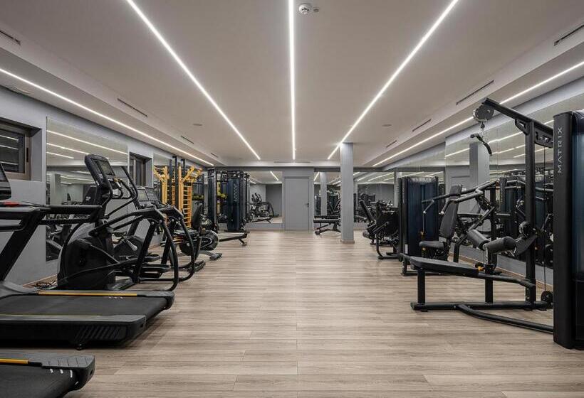 ホテル Porto Platanias Village Resort