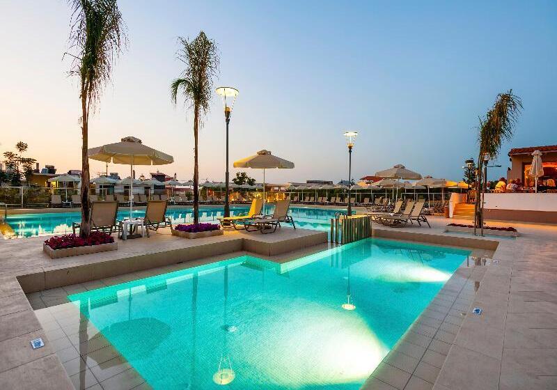 酒店 Porto Platanias Village Resort