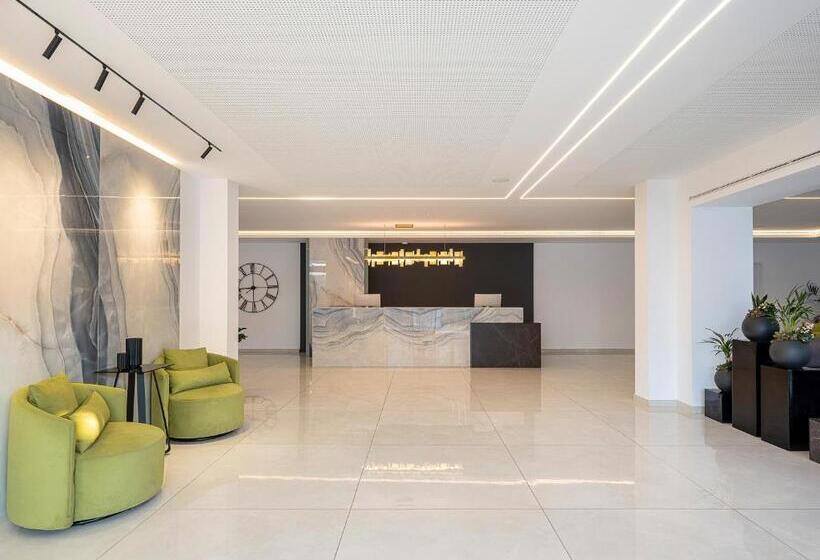 酒店 Porto Platanias Village Resort