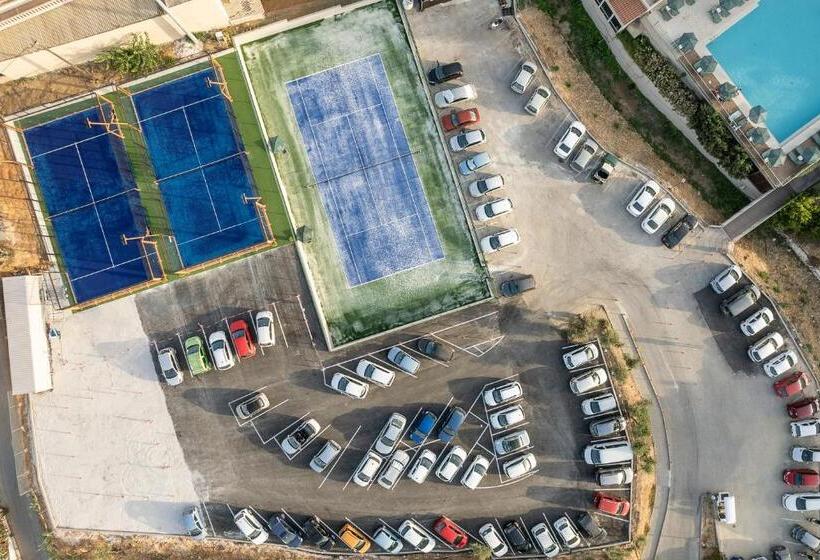 酒店 Porto Platanias Village Resort