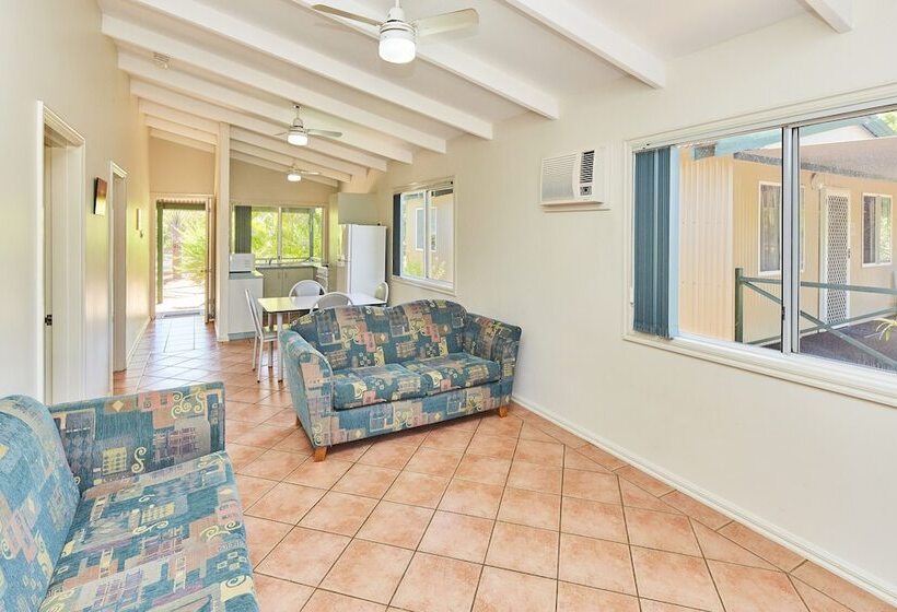 هتل Rac Cable Beach Holiday Park