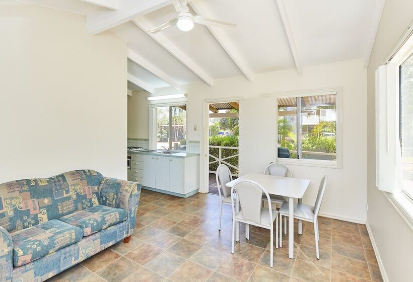 בית מלון כפרי Rac Cable Beach Holiday Park