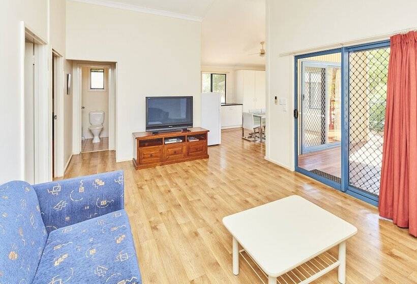 בית מלון כפרי Rac Cable Beach Holiday Park