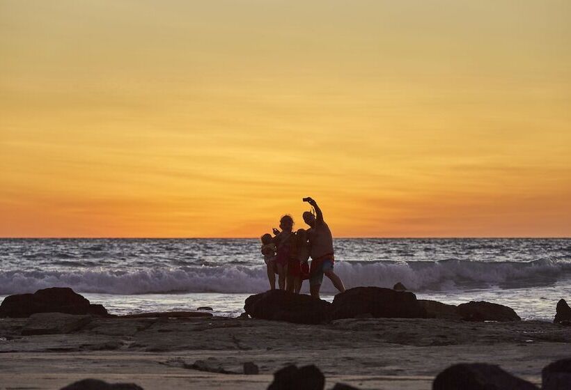 هتل Rac Cable Beach Holiday Park