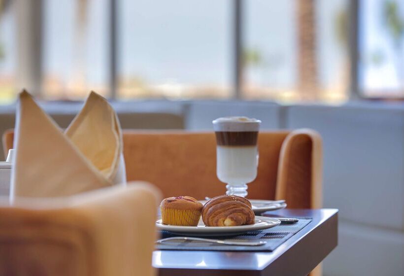 בית מלון כפרי Radisson Blu Resort Jizan