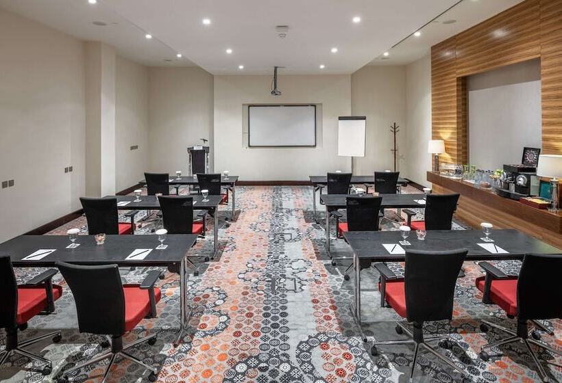 בית מלון כפרי Radisson Blu Resort Jizan