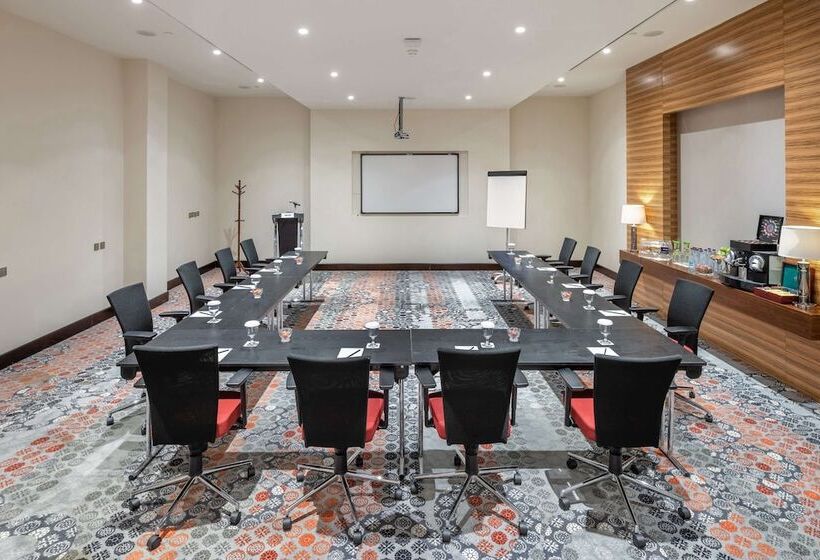 בית מלון כפרי Radisson Blu Resort Jizan