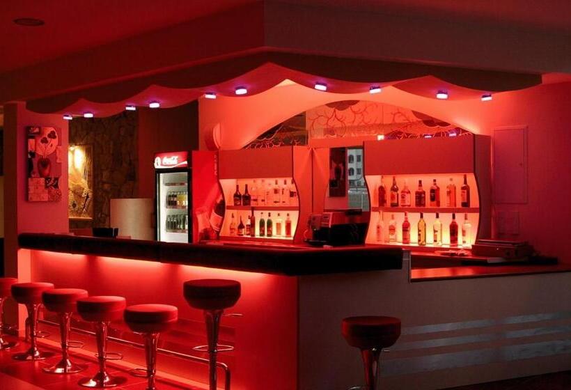 فندق Rainbow 2 Holiday Complex