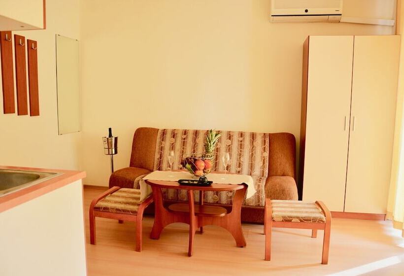 فندق Rainbow 2 Holiday Complex