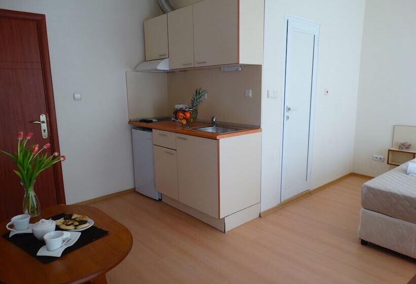 فندق Rainbow 2 Holiday Complex