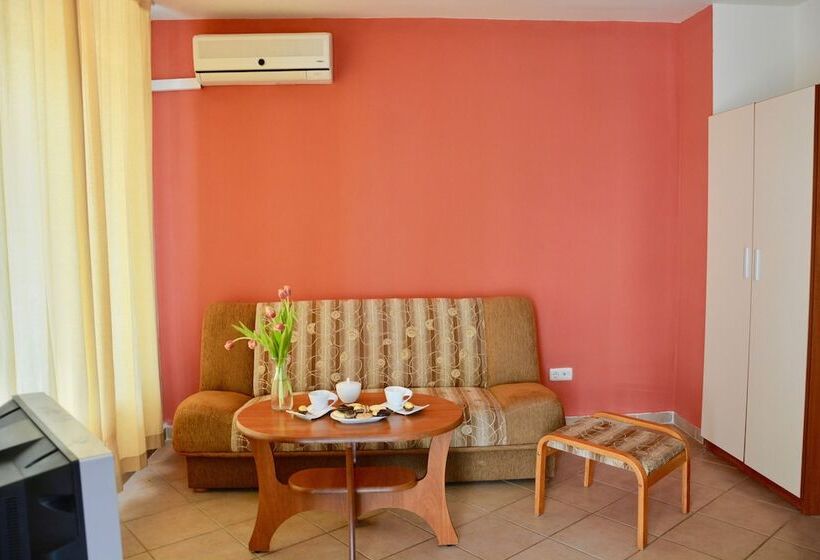 فندق Rainbow 2 Holiday Complex